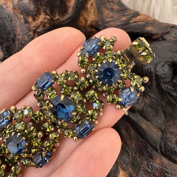 Vintage Kramer of NY Wide Runway Bracelet Green Blue Rhinestone Cluster Gorgeous - Picture 7 of 13